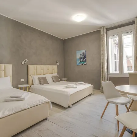 Centro Rooms-camere Eleganti In Pieno Centro 3*