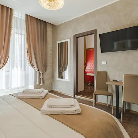 Centro Rooms-camere Eleganti In Pieno Centro بيت ضيافة ترييستي