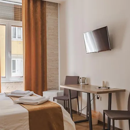 Centro Rooms-camere Eleganti In Pieno Centro ゲストハウス